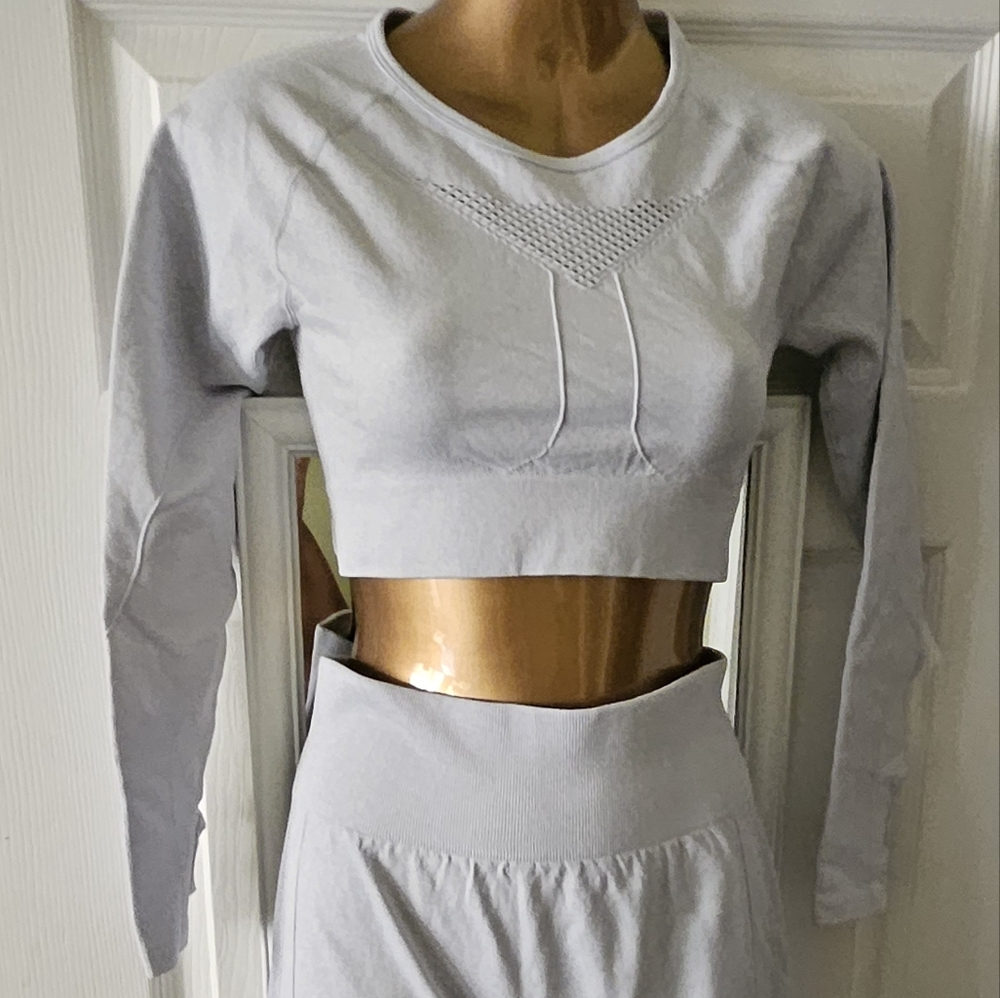 Jollmono workout 2 pc set Gray med nwot